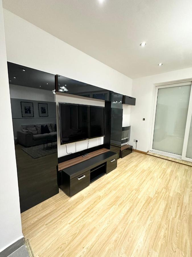Retreat To A Stylish Ensuite In ลอนดอน ภายนอก รูปภาพ